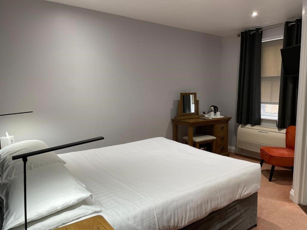 Best Western Claydon Hotel Extérieur photo
