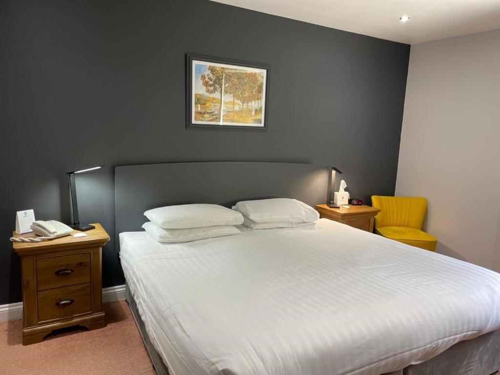 Best Western Claydon Hotel Extérieur photo